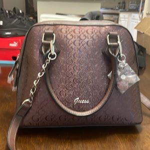 Guess crossbody bah brown